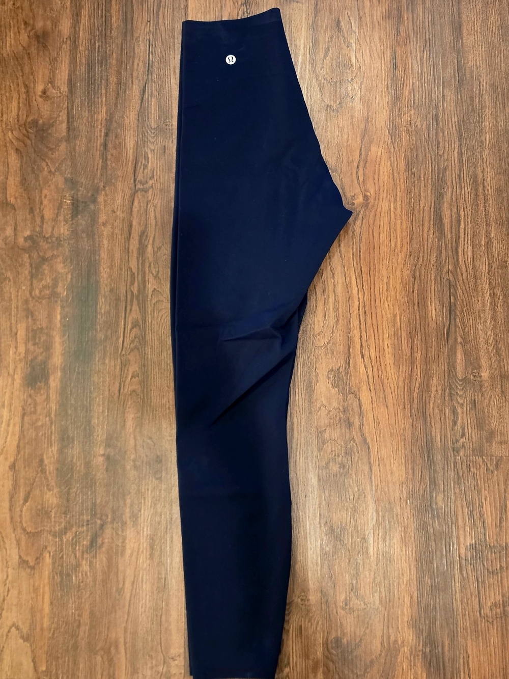 LULULEMON GLOW UP NAVY SIZE 8 23" INSEAM